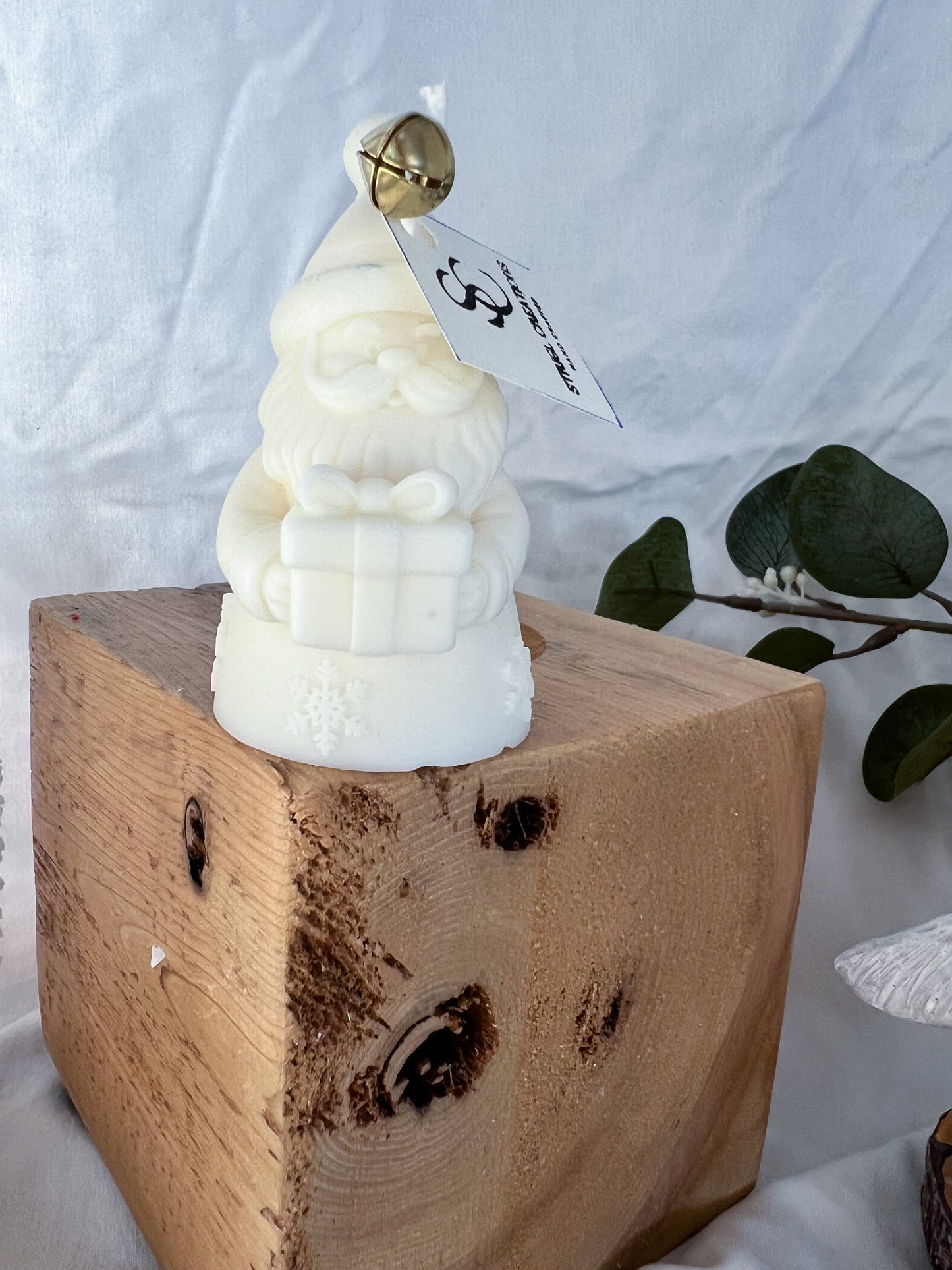 Père de Noël avec Cadeau 🎅