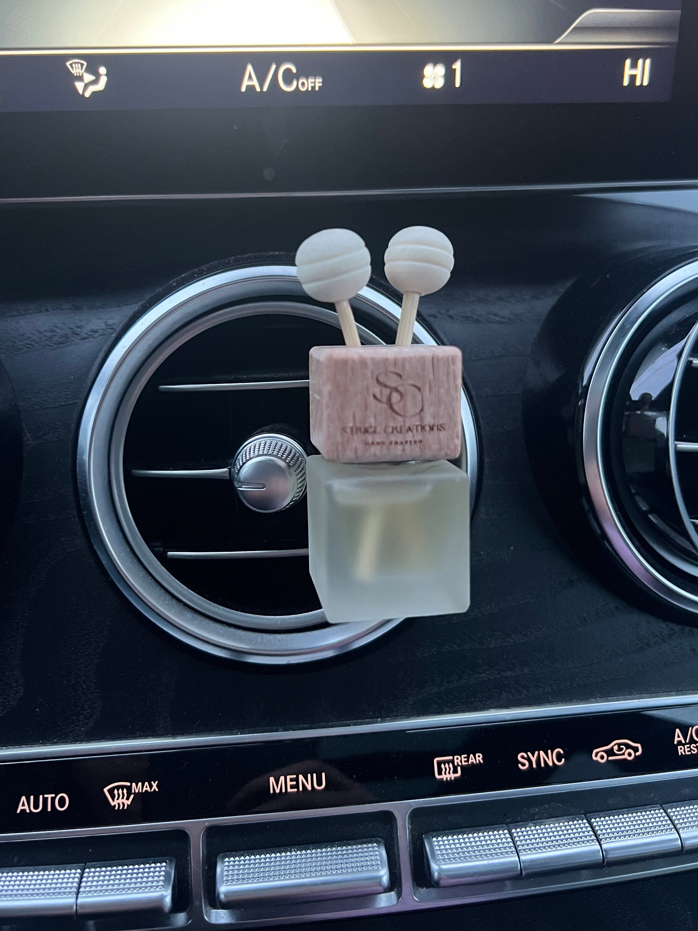 Car fragrance - Essential oil