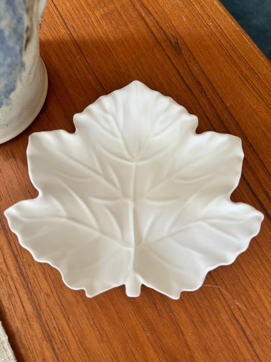Maple Leaf Tray